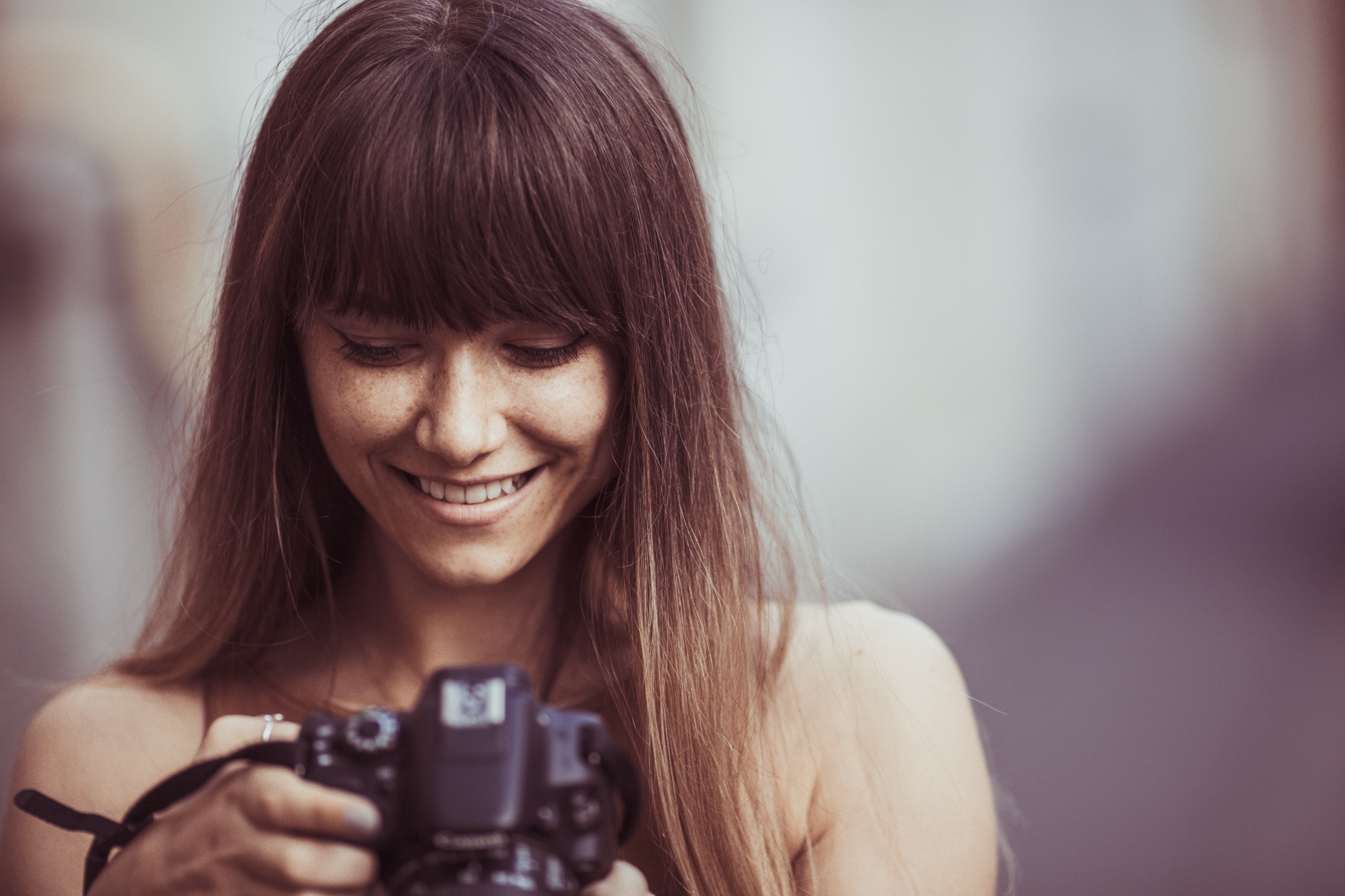10 Reasons to Hire a Professional Photographer for Your Social Media -  Photography