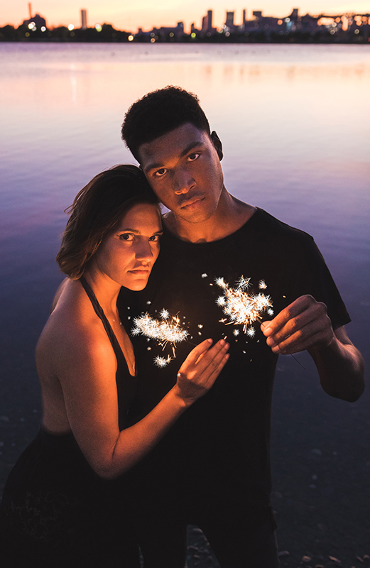 summer portrait couples and sparklers