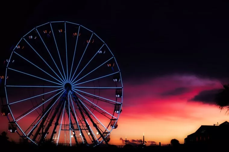 theme park rides at night